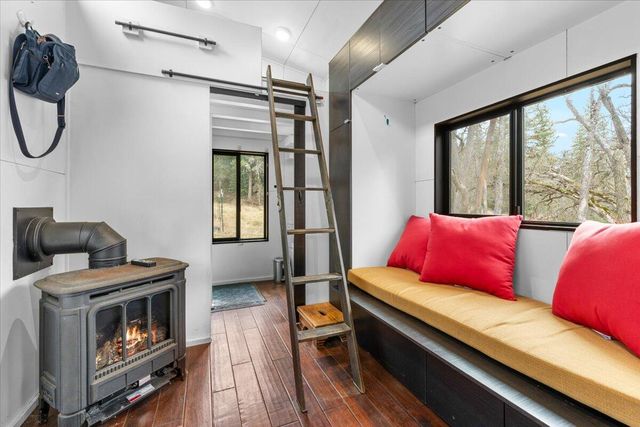 1203 Tyler Creek Road, Ashland, OR 97520