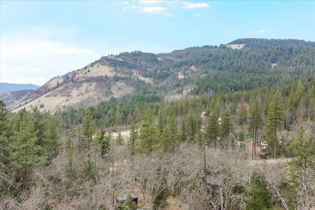1203 Tyler Creek Road, Ashland, OR 97520