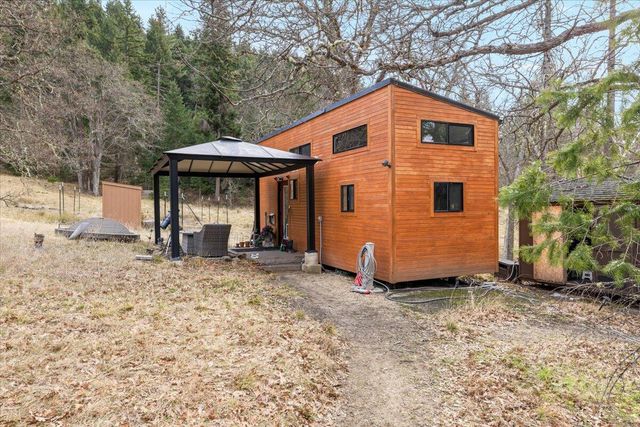 1203 Tyler Creek Road, Ashland, OR 97520