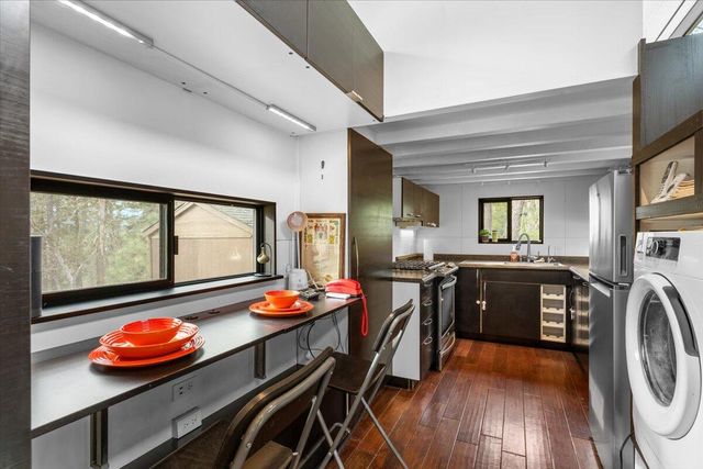 1203 Tyler Creek Road, Ashland, OR 97520