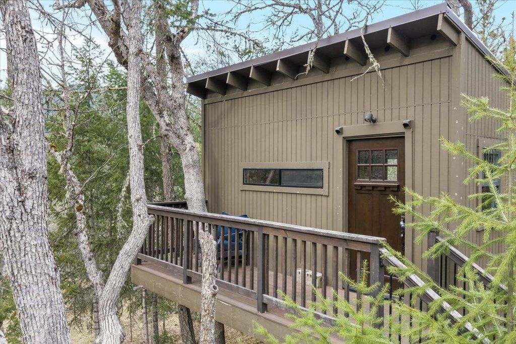 1203 Tyler Creek Road, Ashland, OR 97520