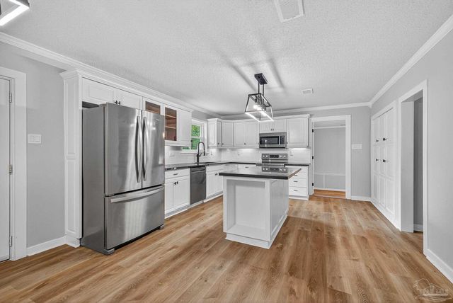 4673 Van Horn Rd, Milton, FL 32583