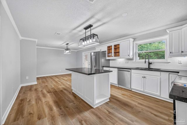 4673 Van Horn Rd, Milton, FL 32583