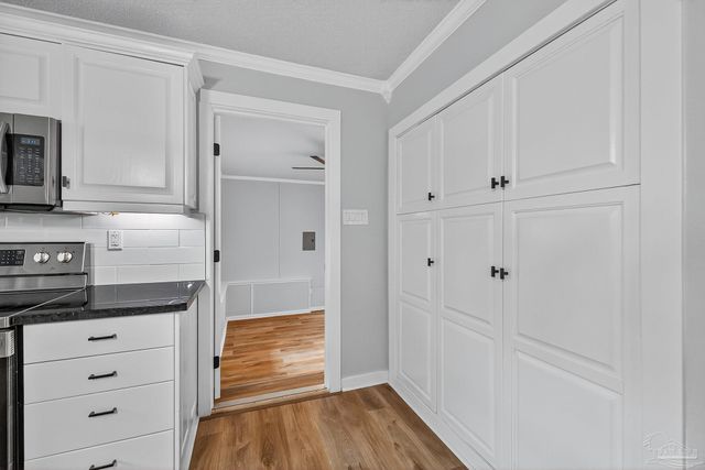 4673 Van Horn Rd, Milton, FL 32583