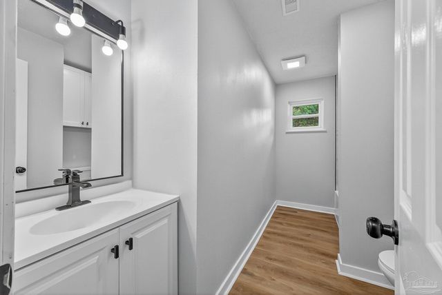 4673 Van Horn Rd, Milton, FL 32583