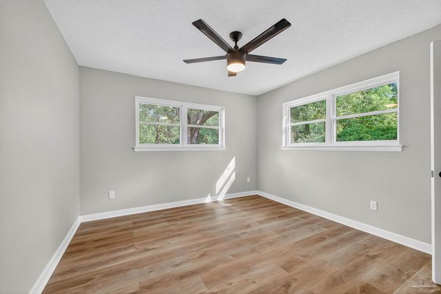 4673 Van Horn Rd, Milton, FL 32583