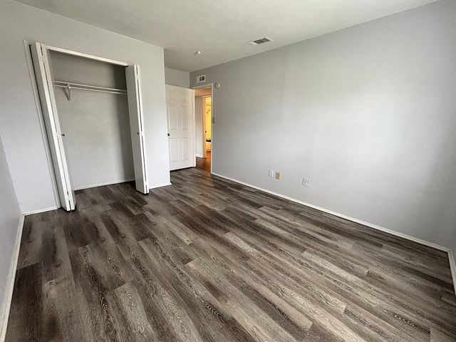 5620 Pearce Street, The Colony, TX 75056