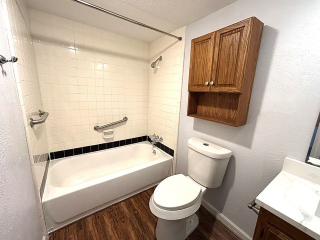 5620 Pearce Street, The Colony, TX 75056