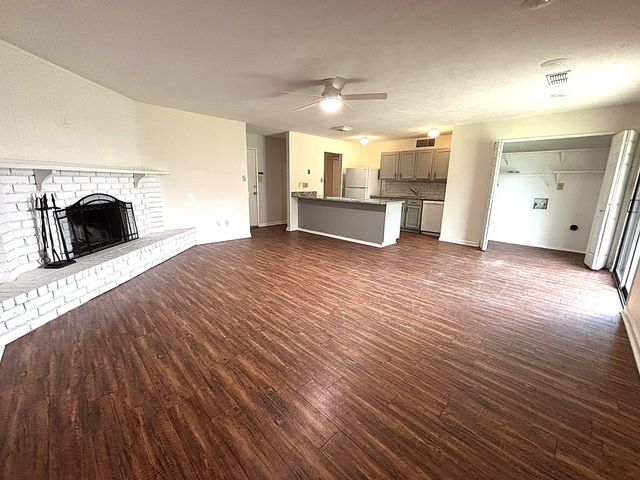 5620 Pearce Street, The Colony, TX 75056