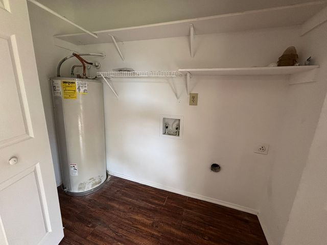 5620 Pearce Street, The Colony, TX 75056