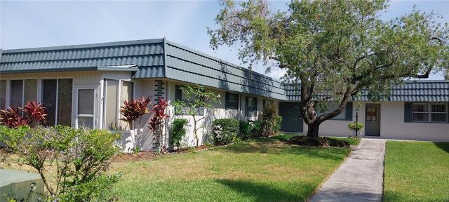 1811 BEDFORD LANE 157, Sun City Center, FL 33573