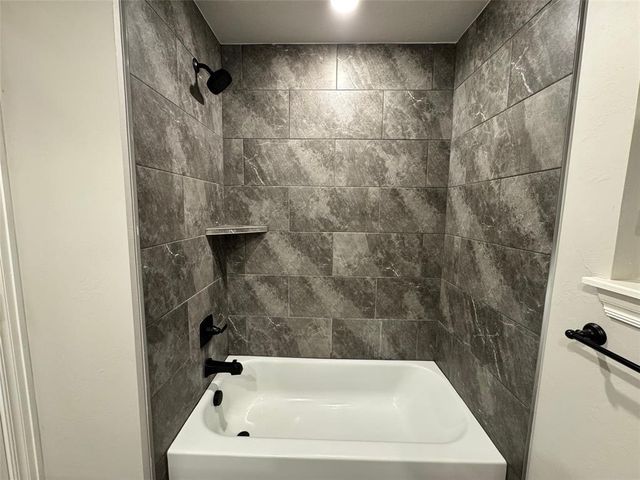 3404 Tahoe Drive, Moore, OK 73160