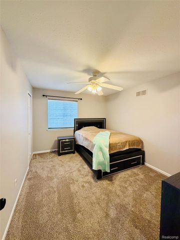 46758 Creeks Bend, Canton Charter Township, MI 48188