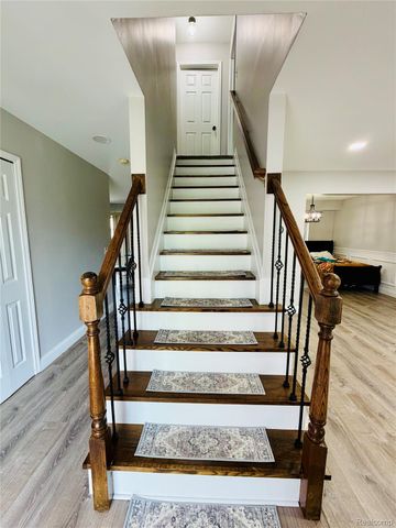 46758 Creeks Bend, Canton Charter Township, MI 48188