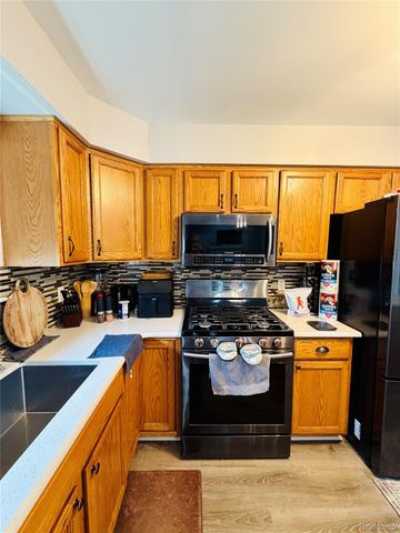 46758 Creeks Bend, Canton Charter Township, MI 48188