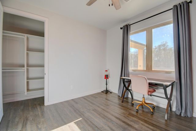 14 Zentner Road, Los Lunas, NM 87031