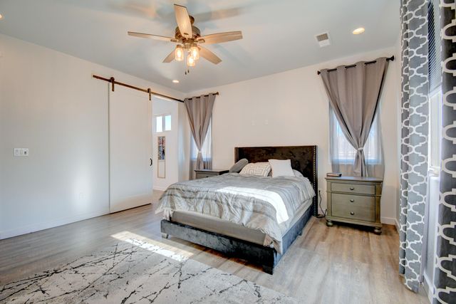 14 Zentner Road, Los Lunas, NM 87031