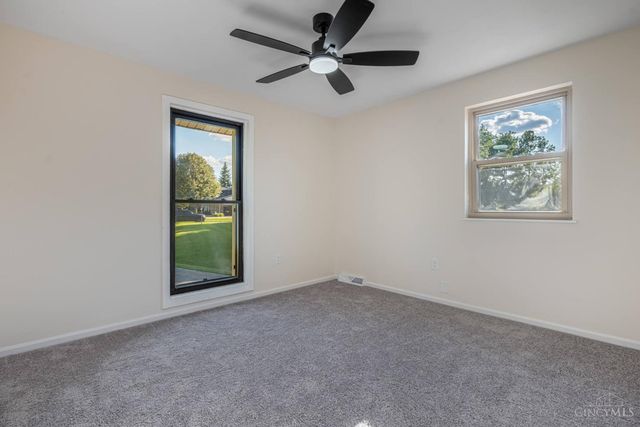 8249 Lakenoll Court, West Chester, OH 45069