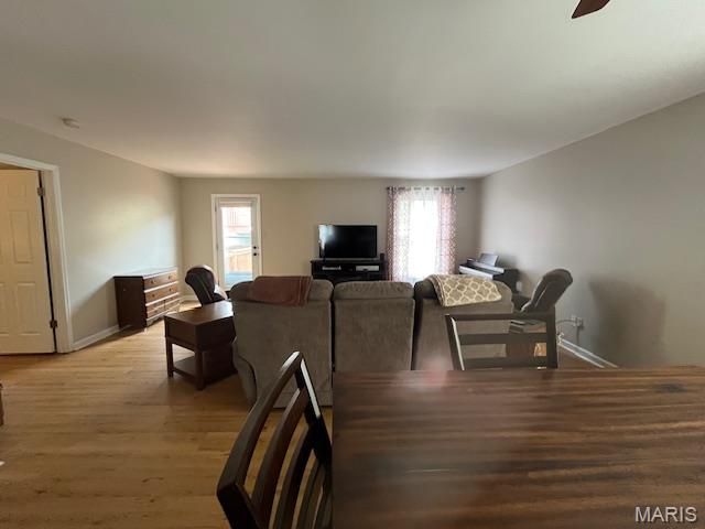 1027 Forder Square Drive, St Louis, MO 63129