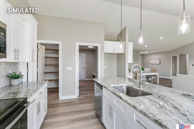 2932 South Creek Road, Lincoln, NE 68516