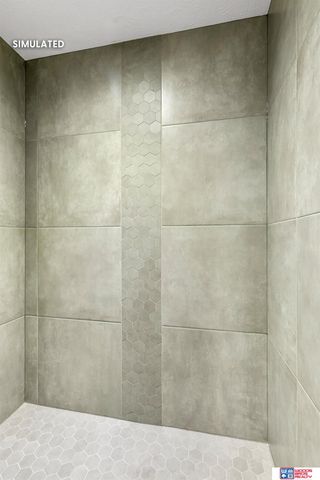 2932 South Creek Road, Lincoln, NE 68516