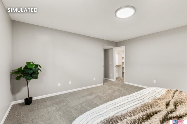 2932 South Creek Road, Lincoln, NE 68516