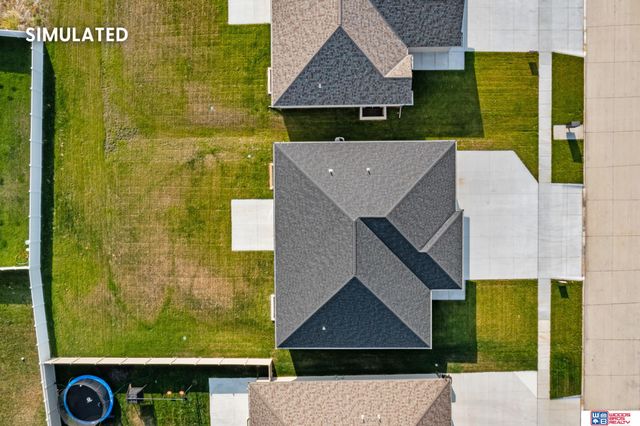 2932 South Creek Road, Lincoln, NE 68516