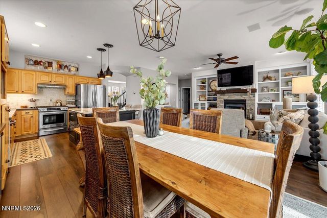 1045 Greenwich Way, Reno, NV 89519