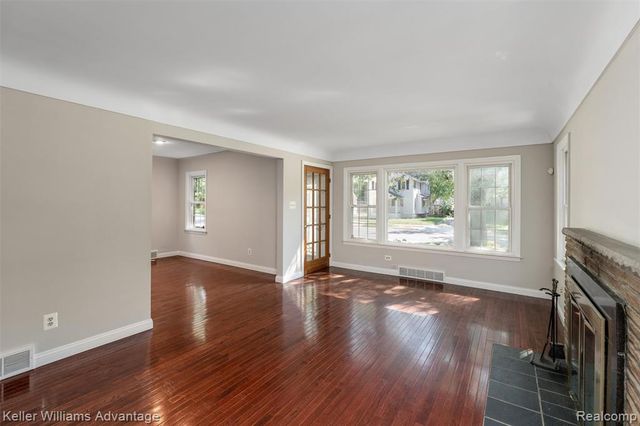 410 Catalpa Drive, Royal Oak, MI 48067