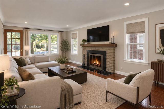 410 Catalpa Drive, Royal Oak, MI 48067