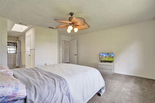 640 Fairfax Ave, Davie, FL 33325