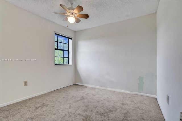 640 Fairfax Ave, Davie, FL 33325
