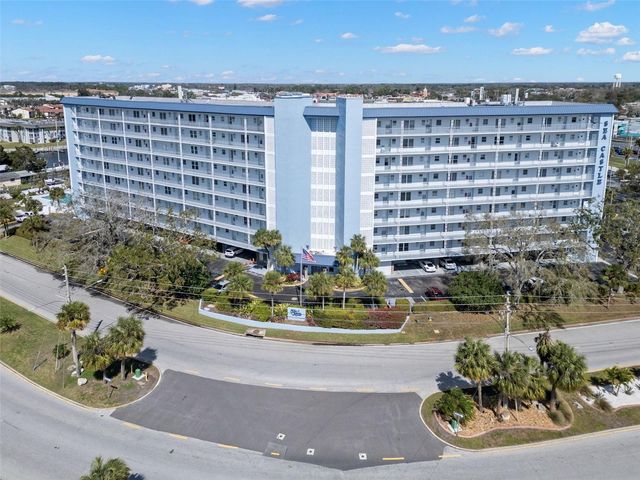 4939 FLORAMAR TERRACE 208, New Port Richey, FL 34652