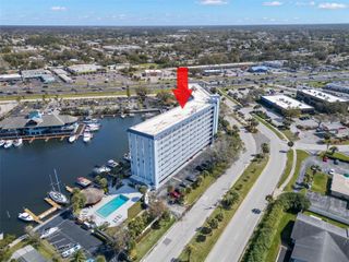 4939 FLORAMAR TERRACE 208, New Port Richey, FL 34652