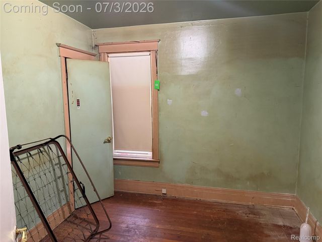 7743 E Canfield Street, Detroit, MI 48214