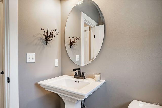 1312 Bradley Meadows Court, Lynden, WA 98264
