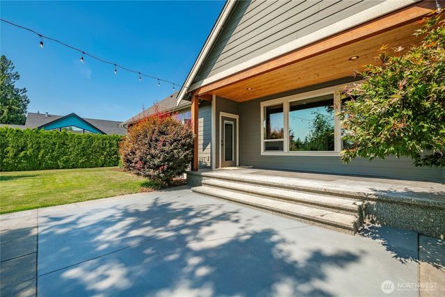 1312 Bradley Meadows Court, Lynden, WA 98264