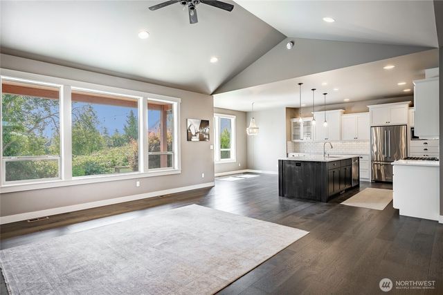 1312 Bradley Meadows Court, Lynden, WA 98264