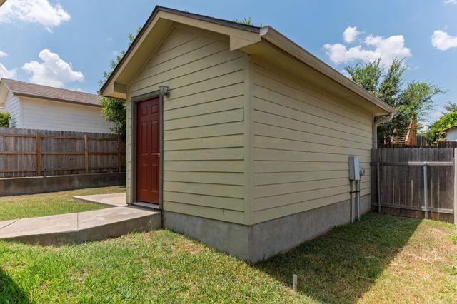 5900 Pinon Vista DR, Austin, TX 78724