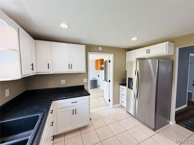 100 School Street, Wilsonville, IL 62093