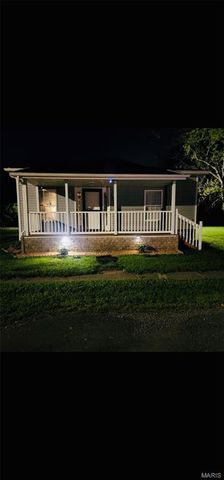 100 School Street, Wilsonville, IL 62093