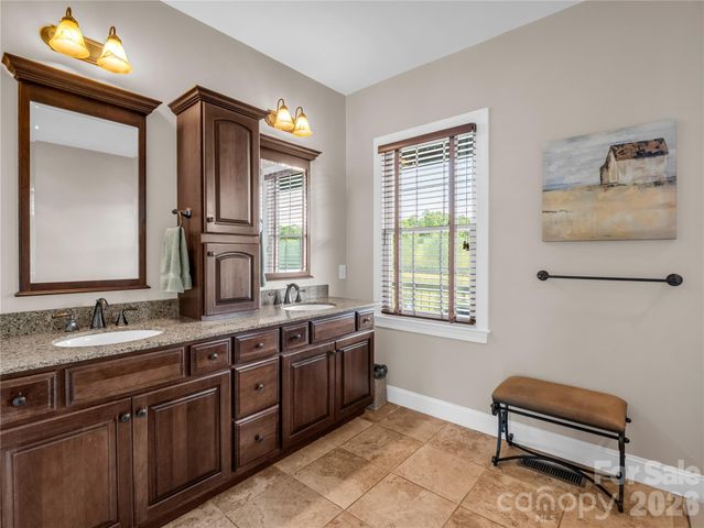121 Emerald Parkway, Rutherfordton, NC 28139