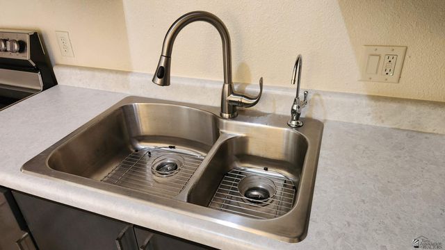 4241 E Los Olivos Dr, San Luis, AZ 85336