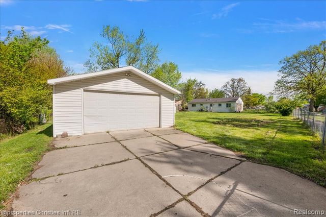 27001 Stacy Street, Taylor, MI 48180