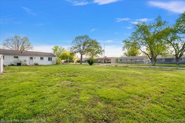 27001 Stacy Street, Taylor, MI 48180