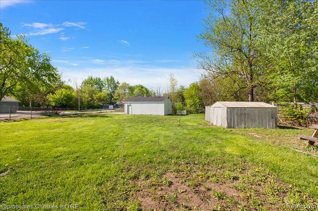 27001 Stacy Street, Taylor, MI 48180