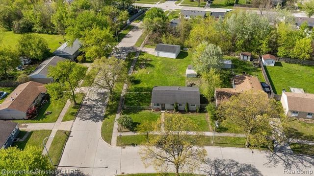 27001 Stacy Street, Taylor, MI 48180