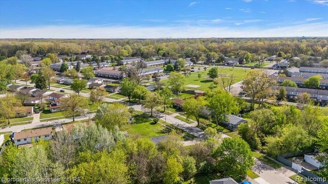 27001 Stacy Street, Taylor, MI 48180