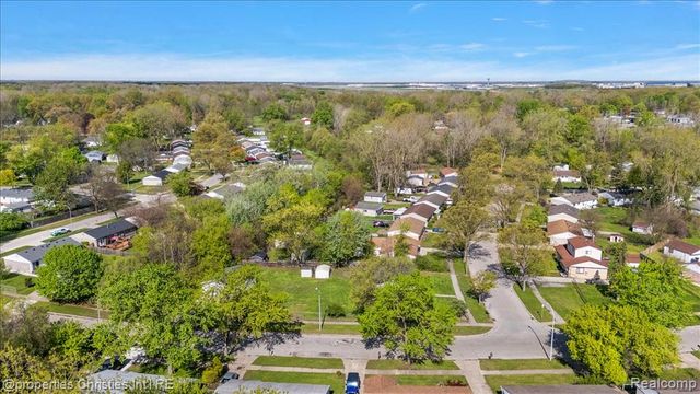 27001 Stacy Street, Taylor, MI 48180