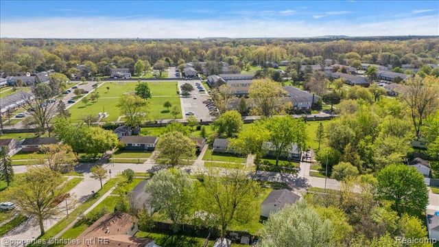 27001 Stacy Street, Taylor, MI 48180